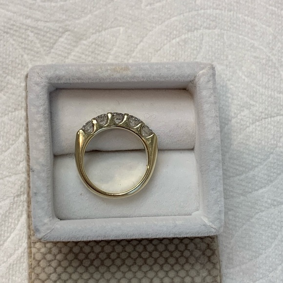 1.5 carat diamond colorless wedding band - Picture 2 of 8